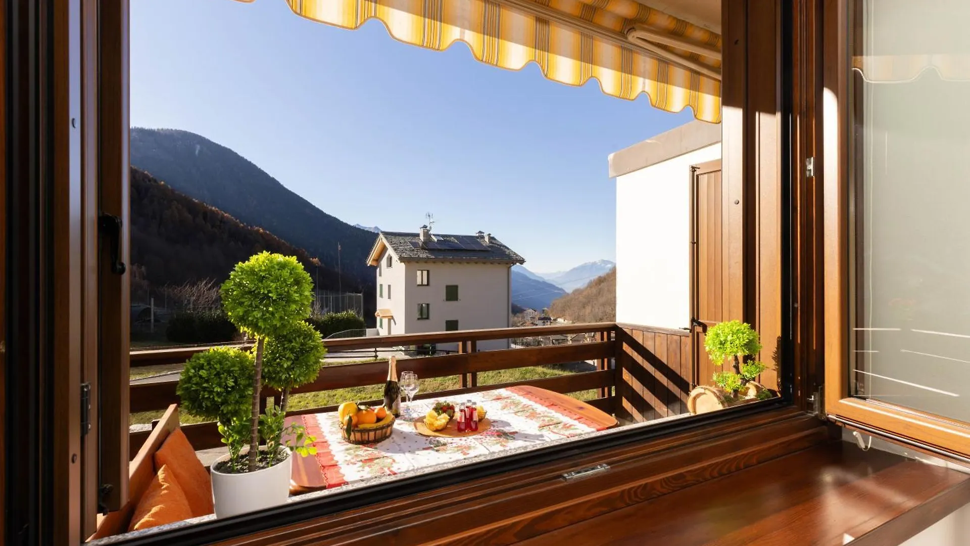 Lejlighed Aprica Favoloso Con Terrazzo Wi-Fi Netlix 4 Ospiti Comodi 3 Minuti Dalle Piste -Davvero Comodo Italien